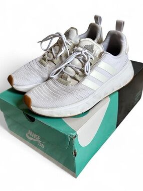 adidas Men’s White Sneakers with Gum Toe Accents size 11